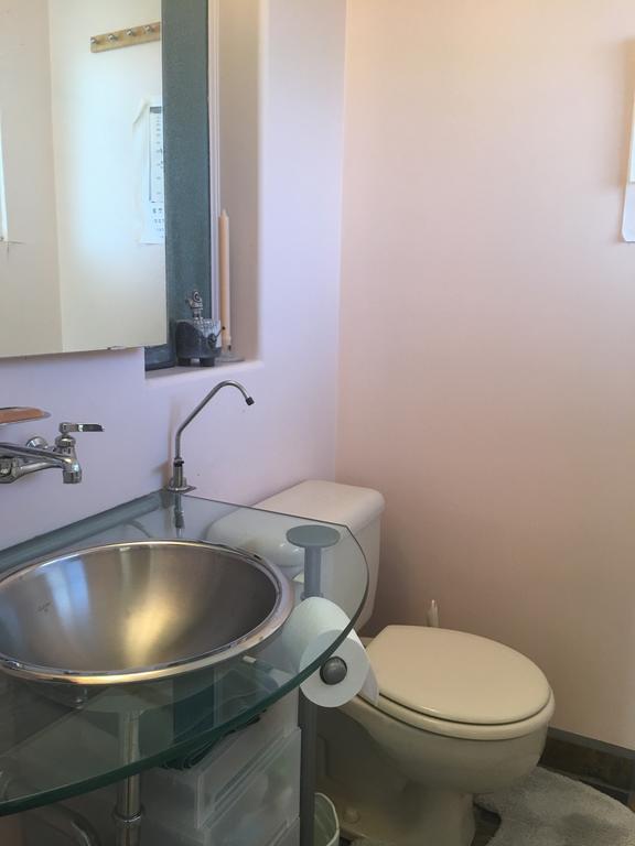 Mediterranean Edmonton B&B ภายนอก รูปภาพ